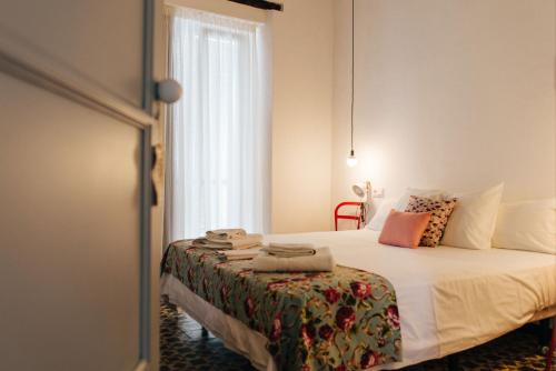 圣玛丽亚赫斯派德斯酒店客房内的一张或多张床位