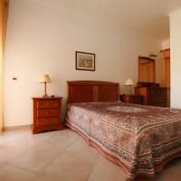 Apartamentos Coral do Vau，位于波尔蒂芒的酒店
