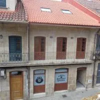 Albergue Parroquial Santiago Apostol de Redondela，位于雷东德拉的酒店