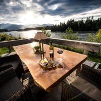 Skeena River House Bed & Breakfast，位于特勒斯泰勒斯机场 - YXT附近的酒店