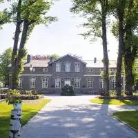 Herrenhaus Gut Neuruppersdorf,位于蒂门多弗施特兰德的酒店