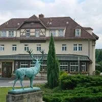 Parkhotel Forsthaus，位于萨兰德特的酒店