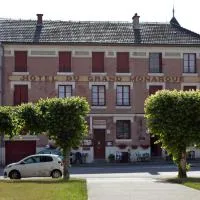 Hotel du Grand Monarque，位于Varennes-en-Argonne的酒店