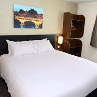 Blue Jay, Derby by Marston's Inns，位于德比的酒店