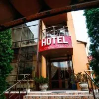 Altin Palace，位于Comrat的酒店