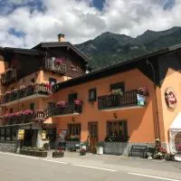 Albergo Ristorante Pizzeria DEL PONTE,位于巴切诺的酒店