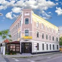 Hotel MUSE，位于圣珀尔滕的酒店