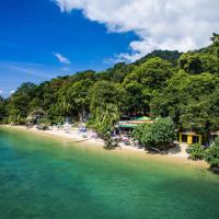 独立海滩平房度假村，位于象岛孔锦鲤海滩的酒店