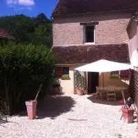 Gite Vezelay，位于Chamoux的酒店