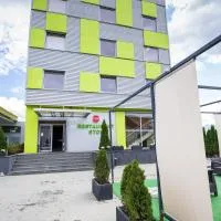 Stop Hotel，位于布拉索夫的酒店