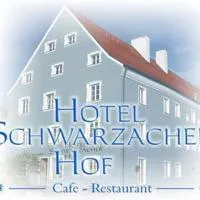 Schwarzacher Hof in Niederbayern,位于施瓦尔察赫的酒店