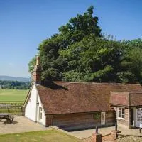 Cowdray Lodge B&B rooms，位于米德赫斯特的酒店