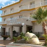 Hotel Ciudad de Jódar,位于Jódar的酒店
