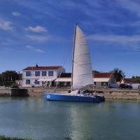 Les Bains Boyardville - Hôtel et Restaurant，位于Boyardville的酒店