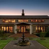 The Highlander Hotel Dullstroom,位于德尔斯特鲁姆的酒店