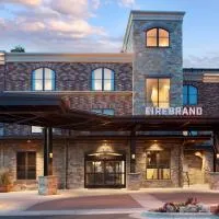 Firebrand Hotel,位于白鱼镇的酒店