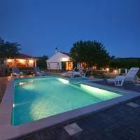 Holiday Home, Villa Bozic，位于Čvrljevo的酒店