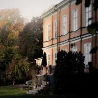 Thoresta Herrgård，位于Bro的酒店