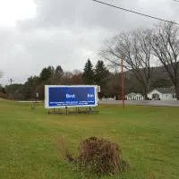 百思特汽车旅馆，位于Wellsville的酒店