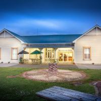 Karamea Village Hotel，位于Karamea的酒店