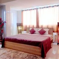 D5 Hotel สาขา หนองตำลึง，位于春武里的酒店