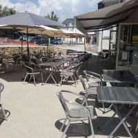 Logis Hôtel Restaurant L'Oustal，位于纳维斯的酒店