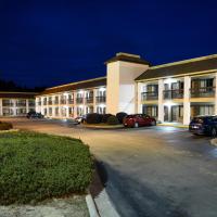 Quality Inn & Suites Fayetteville I-95，位于费耶特维尔费耶特维尔区域（格兰尼斯场）机场 - FAY附近的酒店
