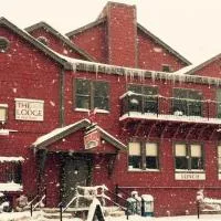 The Lodge at Red River，位于红河的酒店