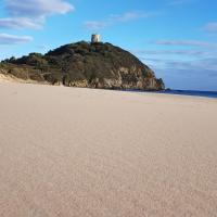 villa sul mare a Chia，位于多穆斯德马里亚的酒店