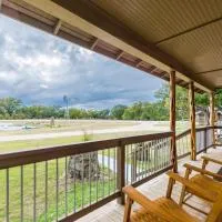 Vineyard Trail Cottages- Adults Only，位于弗雷德里克斯堡的酒店