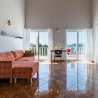 Villa Paradise Regained，位于马斯林尼察的酒店