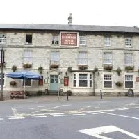 Radstock Hotel near Bath，位于拉德斯托克的酒店