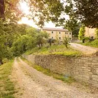 Agriturismo L'Antico Frutto,位于普雷米尔库奥雷的酒店
