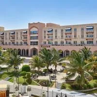 Salalah Gardens Hotel Managed by Safir Hotels & Resorts，位于塞拉莱的酒店