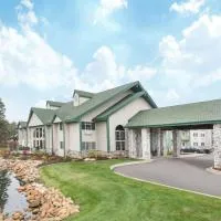 Baymont by Wyndham Baxter/Brainerd Area，位于巴克斯特的酒店