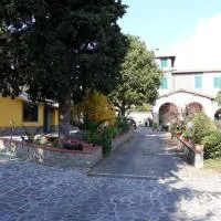 拉卡美莉亚住宿加早餐旅馆，位于韦莱特里的酒店