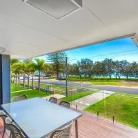 NRMA Woodgate Beach Holiday Park，位于伍德盖特的酒店