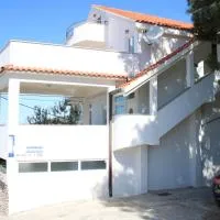 Apartman Toni，位于德朗西斯的酒店