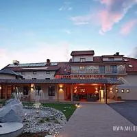 马琳酒店，位于Naklo的酒店