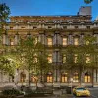 Treasury on Collins Melbourne，位于墨尔本的酒店