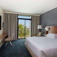 Hyatt Regency Newport Beach West，位于纽波特海滩约翰·韦恩机场 - SNA附近的酒店