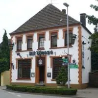阿尔特维泽酒店，位于韦策韦策机场 - NRN附近的酒店