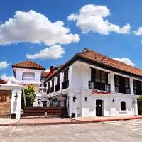 Vigan Plaza Hotel，位于美岸的酒店