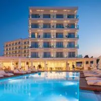 The Blue Ivy Hotel & Suites，位于普罗塔拉斯的酒店