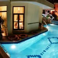 Hotel Eden，位于尼欧波洛伊的酒店