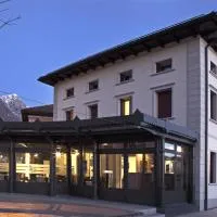 拉坎达阿拉斯塔兹翁酒店，位于庞特内阿尔比的酒店