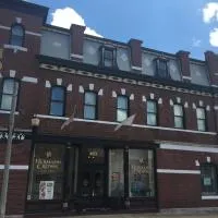 Hermann Crown Suites，位于赫曼的酒店
