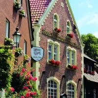 Mutter Siepe，位于吕丁豪森的酒店