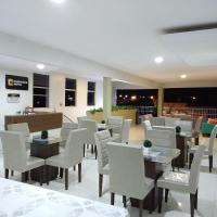 Confiance Hotel，位于CrateúsCrateús Airport - JCS附近的酒店