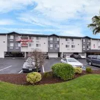 克拉克马斯套房旅馆,位于克拉克马斯的酒店